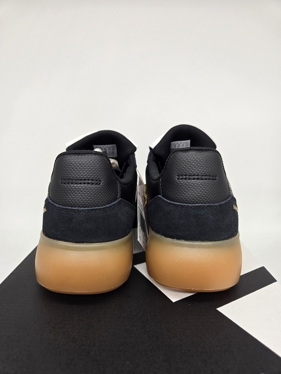 adidas Men\'s Barreda Mundial HQ2351 Black White Gum Shoes Size 12 New